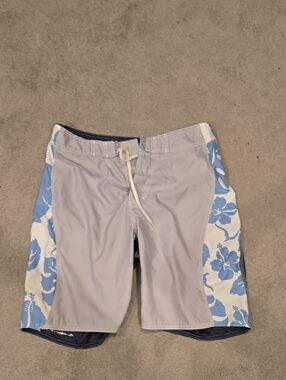 American Eagle Outfitters Light Gray & Blue Floral Swim Board Shorts